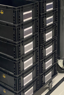 Случая бункеров ESD коробки ESD поднос компонентного безопасного небольшого черного противостатического проводной пластиковый небольшой анти- статический упаковывая